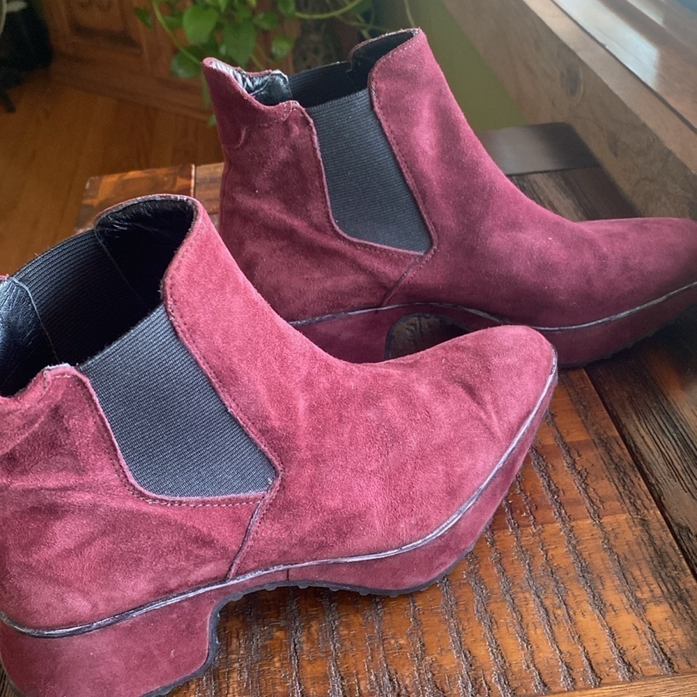 Stephane Kelian Paris burgundy wine suede booties - Picture 6 of 16